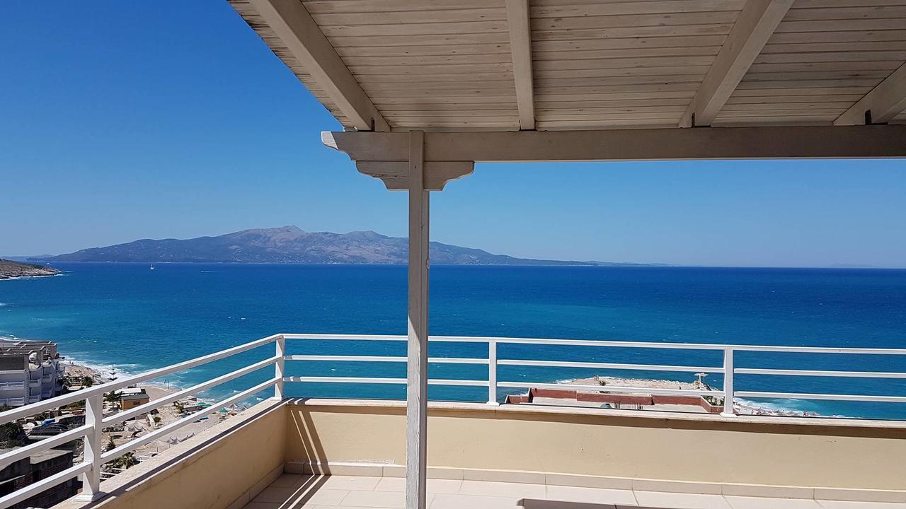 Sea Front Penthouse Apartment Sarande Exterior photo