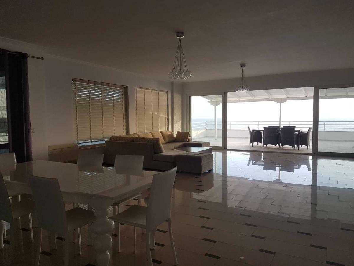 Sea Front Penthouse Apartment Sarande Exterior photo
